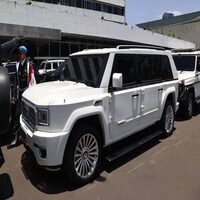 spesifikasi mobil maung pindad